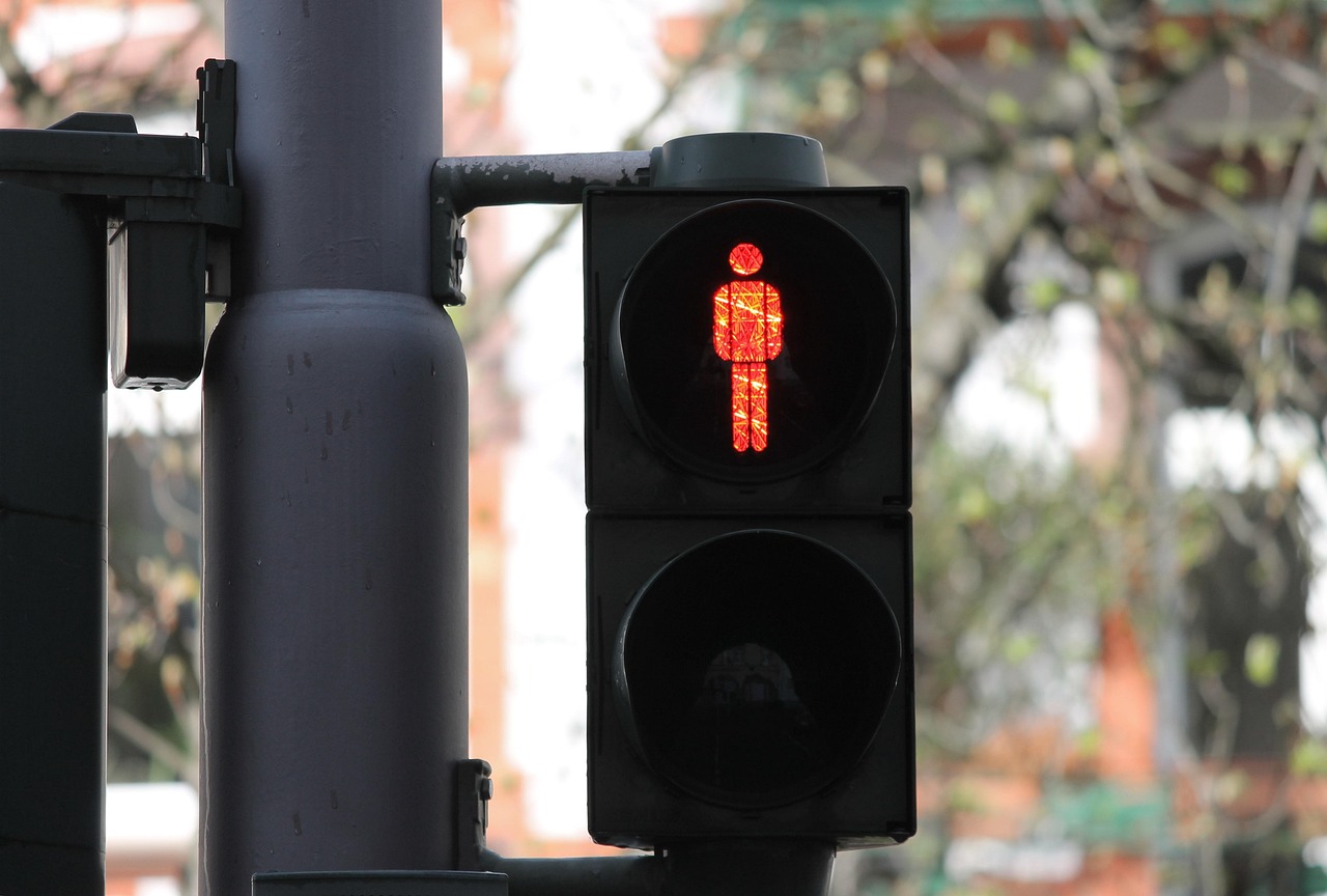 pedestrian-lights-3291320_1280.jpg