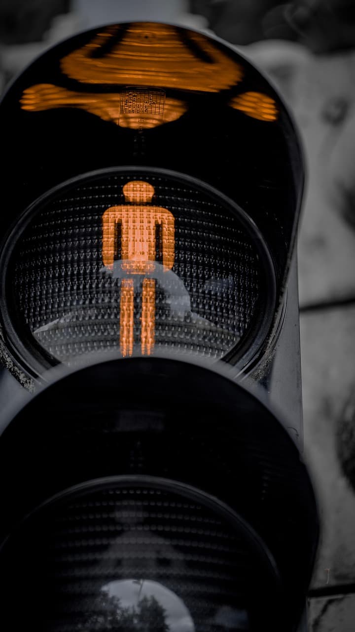 traffic-light-7995740_1280_compressed.jpg